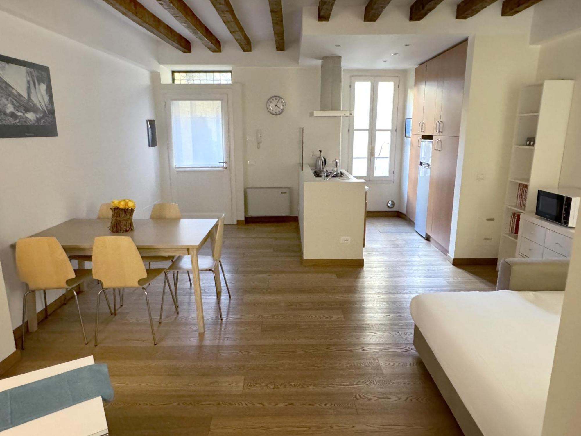 Ferienwohnung Joivy Cosy Ticinese Retreat 1-Bed Flat Near The Duomo Mailand Exterior foto