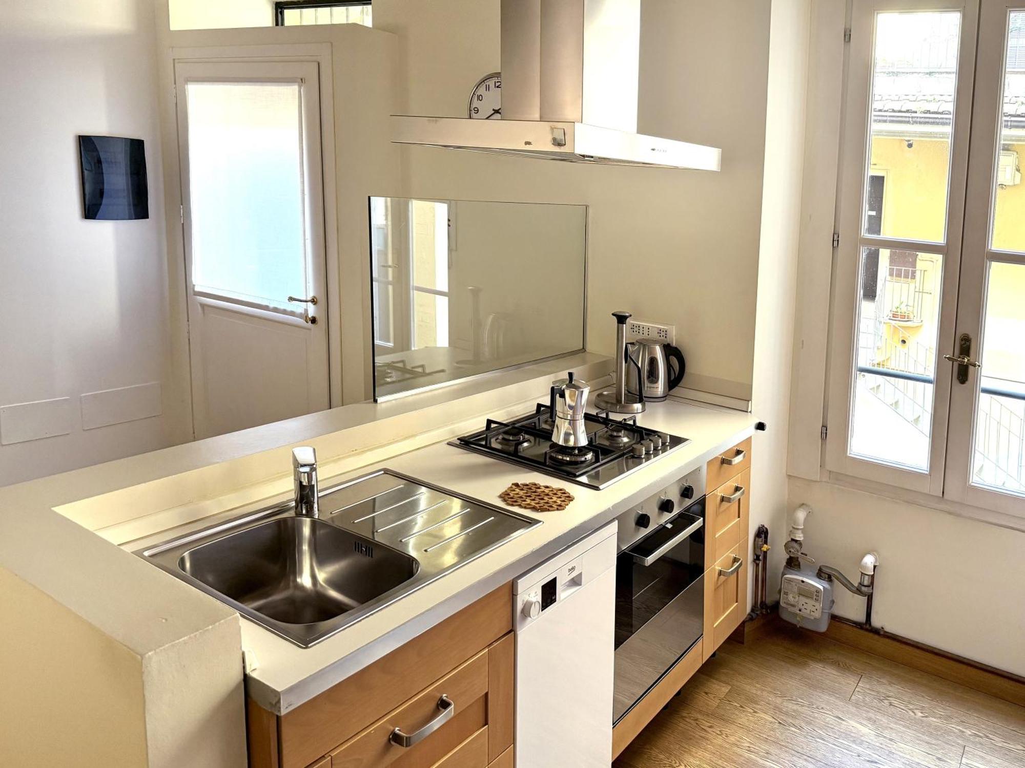 Ferienwohnung Joivy Cosy Ticinese Retreat 1-Bed Flat Near The Duomo Mailand Exterior foto